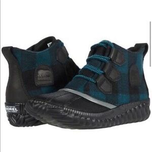 Sorel Out and About Plus Black & Blue Plaid Waterproof Winter Ankle Boot…